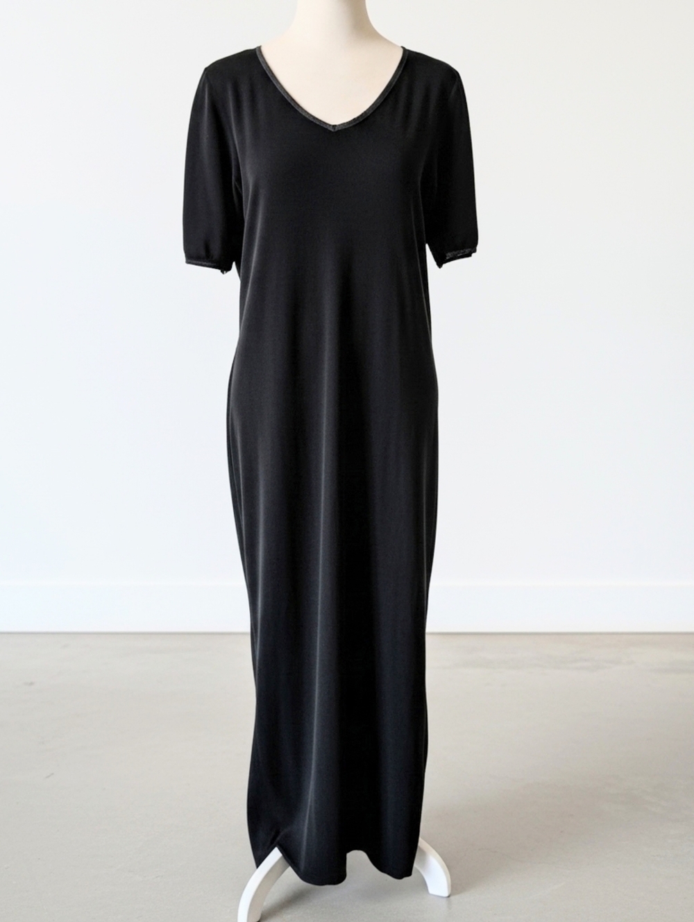 Vintage Black Velvet V-Neck Short Sleeve Maxi Dress
